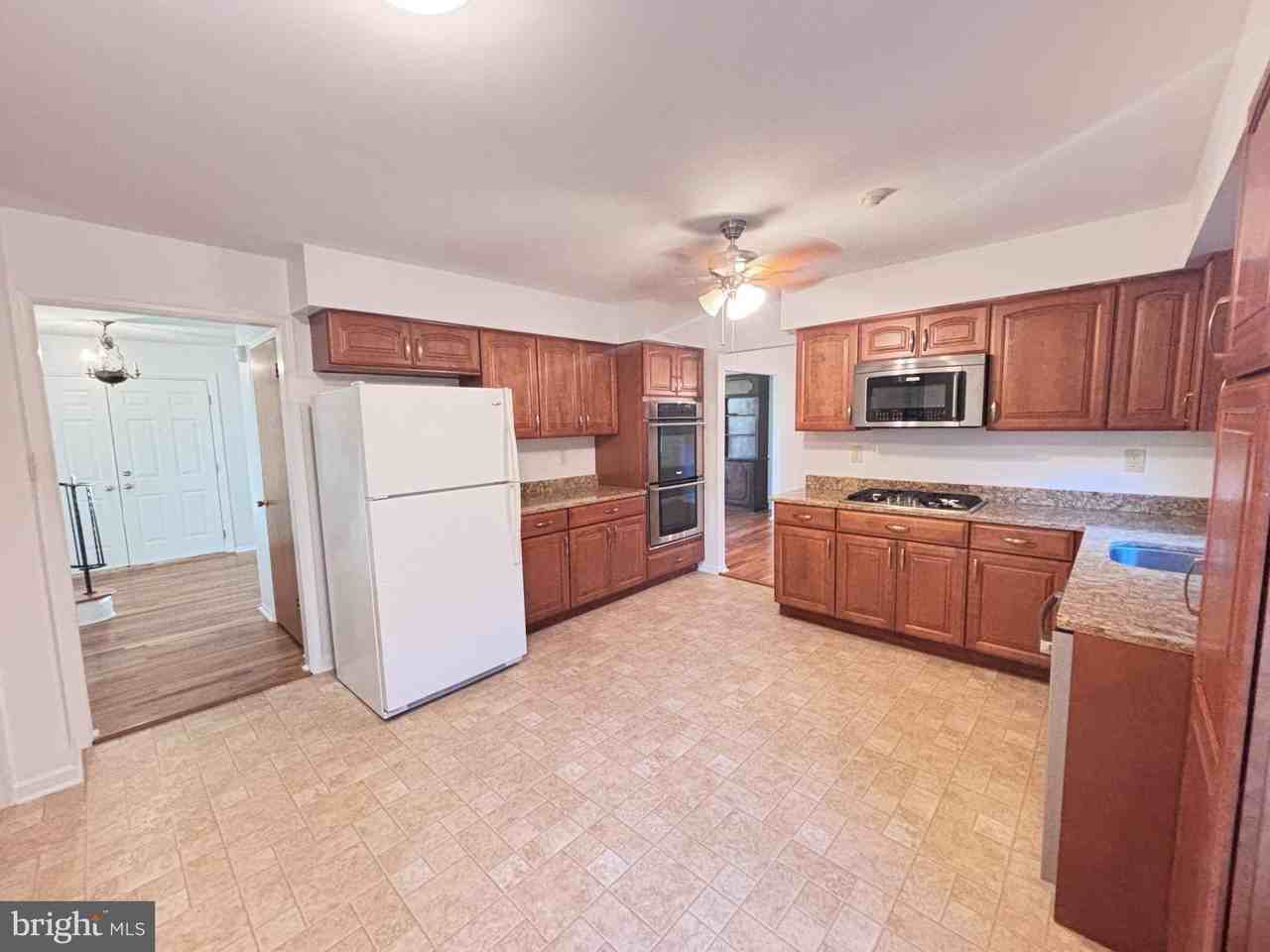 94 Kino Blvd - Photo 5 of 22