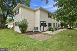 featured image of 701 Yardley Cmns