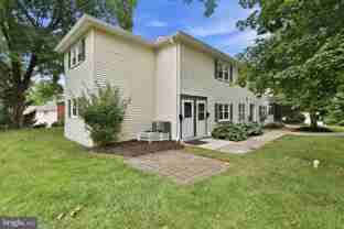 701 Yardley Cmns - Photo 1 of 1