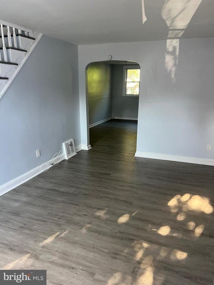 238 W 22nd St - Photo 2 of 9