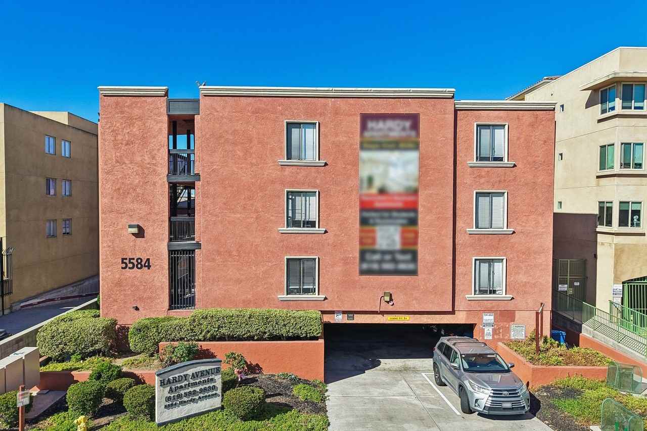 Hardy Avenue Apartments | Walk to SDSU | 3BR for Roommates - Photo 3 of 25