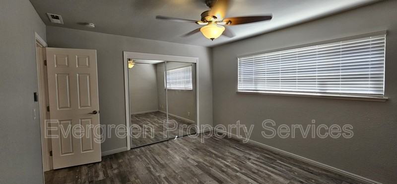 34 Dean Way Apt A - Photo 7 of 13