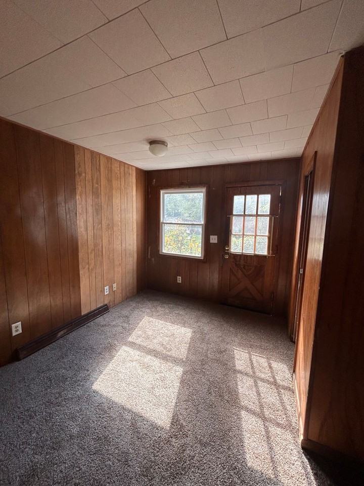 4011 S Park Dr - Photo 6 of 9