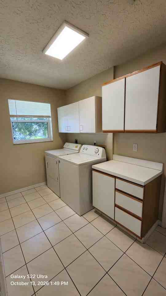 2001 Sw Altman Ave - Photo 6 of 25