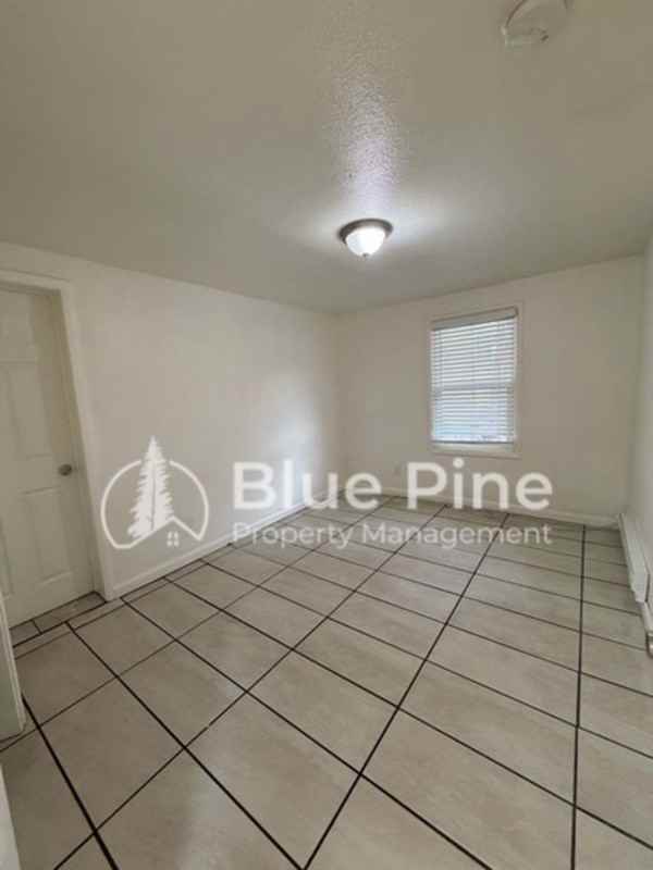 3551 Jason Ave #1 - Photo 5 of 10