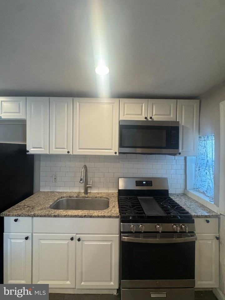 5577 Blakemore St - Photo 5 of 15