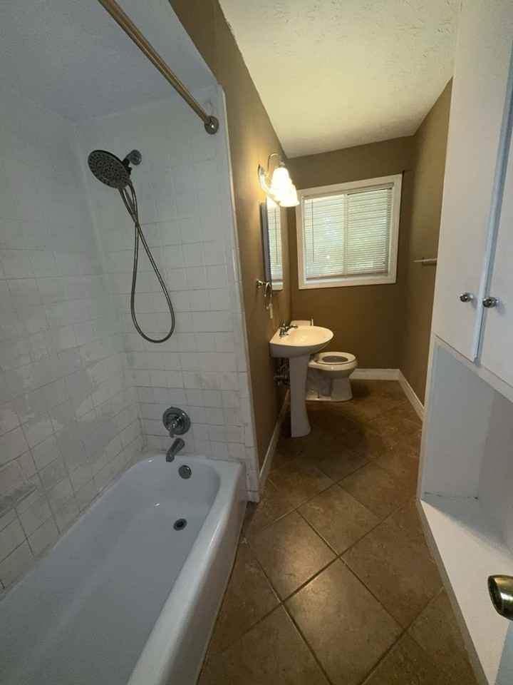 624 Wright Dr - Photo 6 of 15