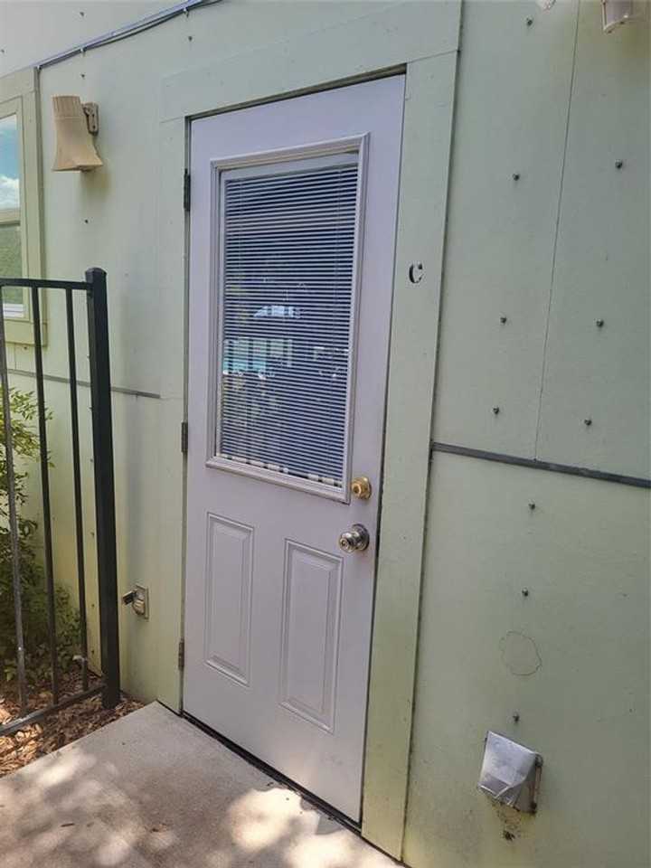 2200 Curtis Avenue - Photo 2 of 11