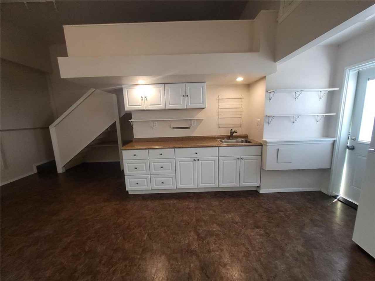 2200 Curtis Avenue - Photo 6 of 11