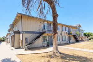 featured image of 4538 E Hamilton Ave