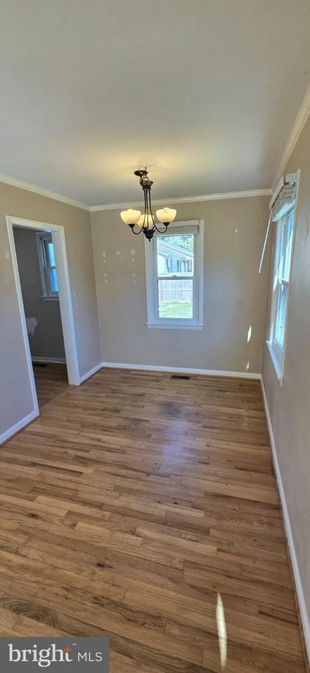 227 Maury Ave - Photo 3 of 13