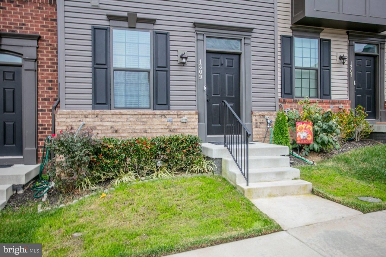1309 Trestle Dr - Photo 2 of 31