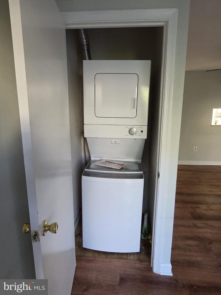 11126 Snug Haven Ln - Photo 6 of 19