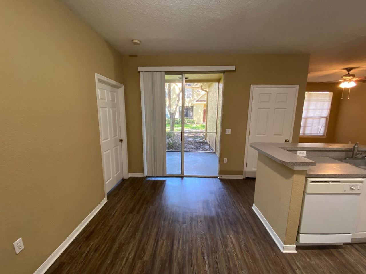 826 Grand Regency Pointe #103 - Photo 7 of 20