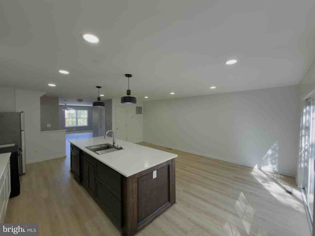 5248 Mulberry Run Ct - Photo 4 of 19