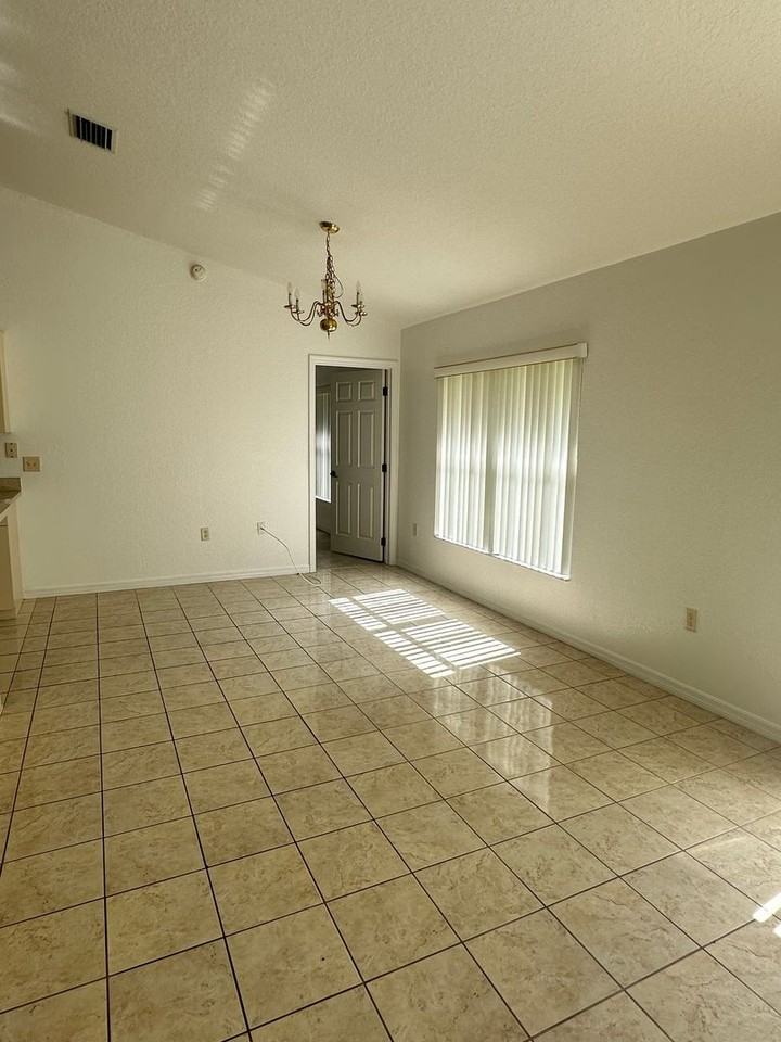 8538 Sw 136th Loop - Photo 4 of 11