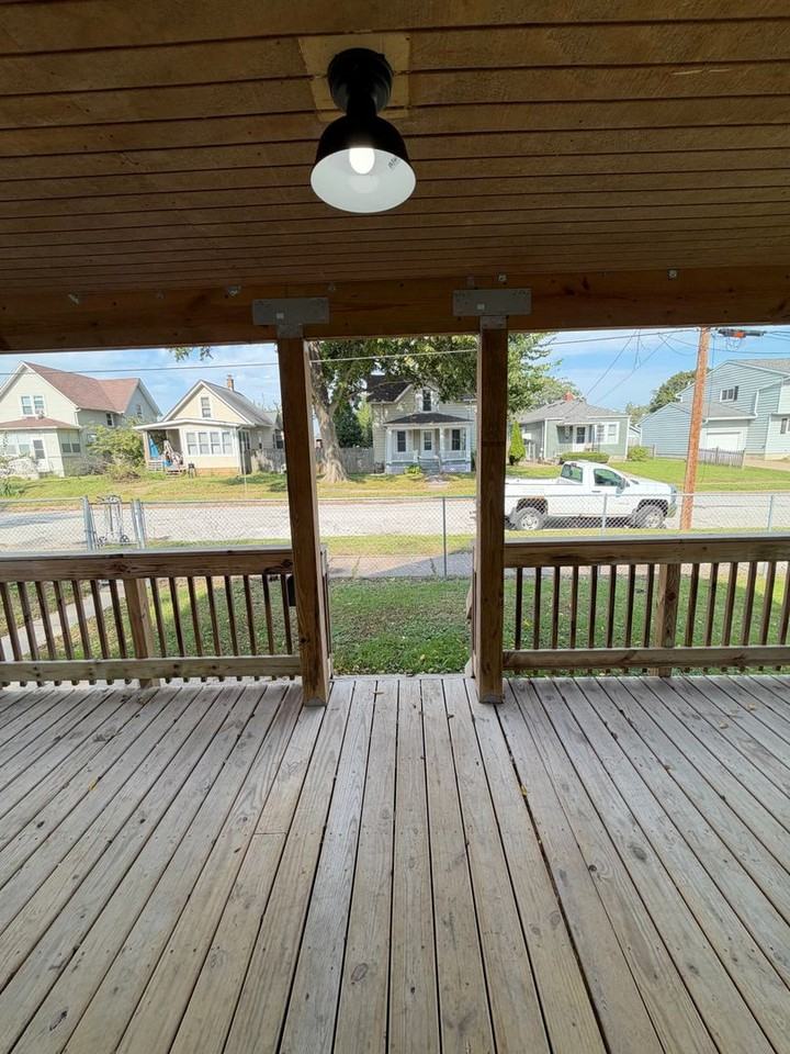 1620 25th Ave - Photo 3 of 25