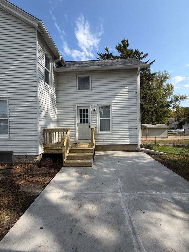 1620 25th Ave - Photo 4 of 25