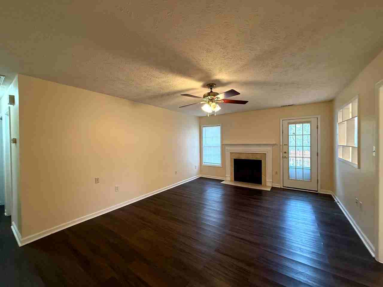 163 Brandywood Ct - Photo 5 of 18