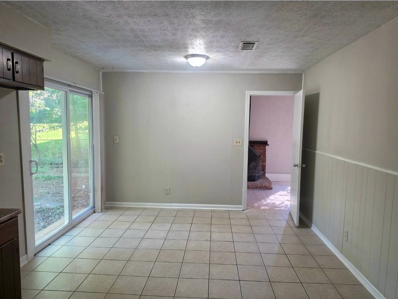 2930 Woodfield Dr - Photo 6 of 17