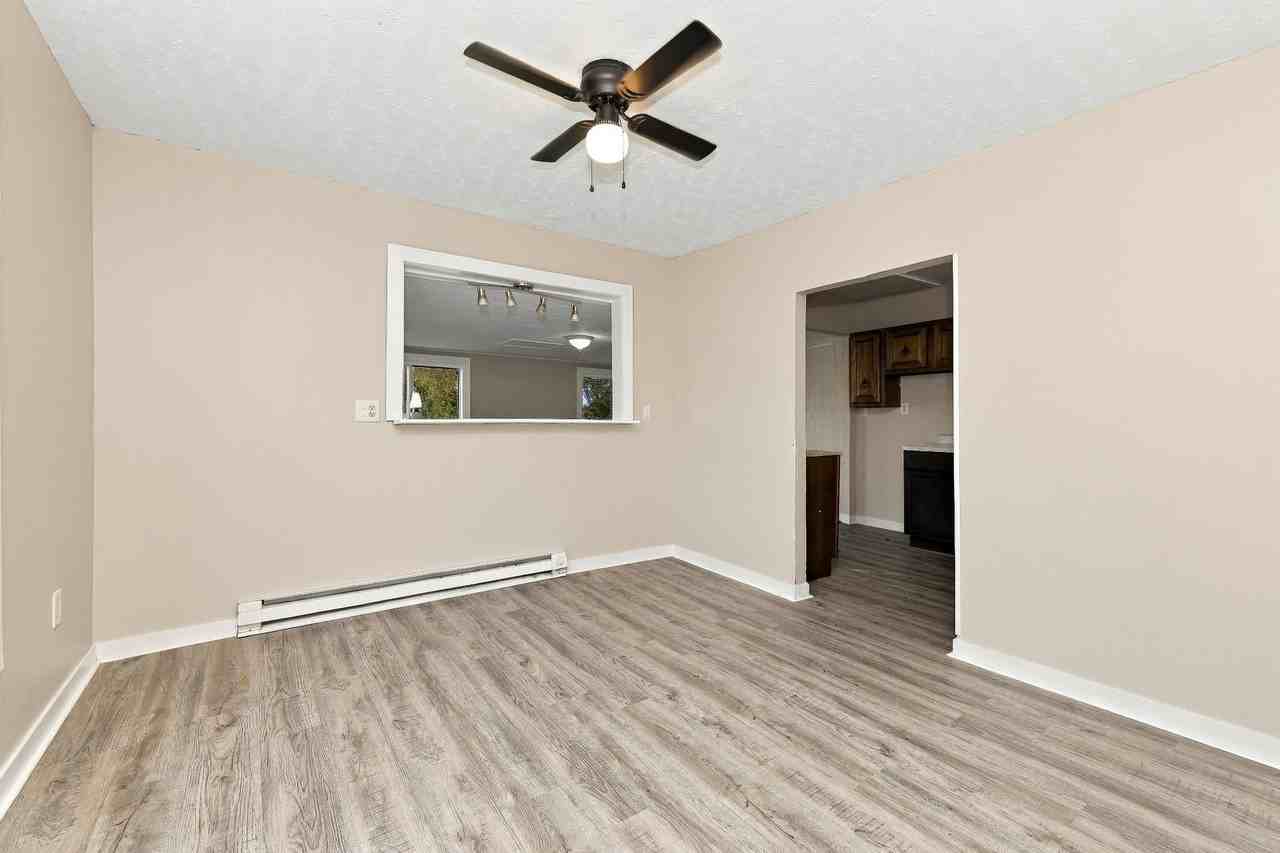 116 Strand Ave - Photo 6 of 10