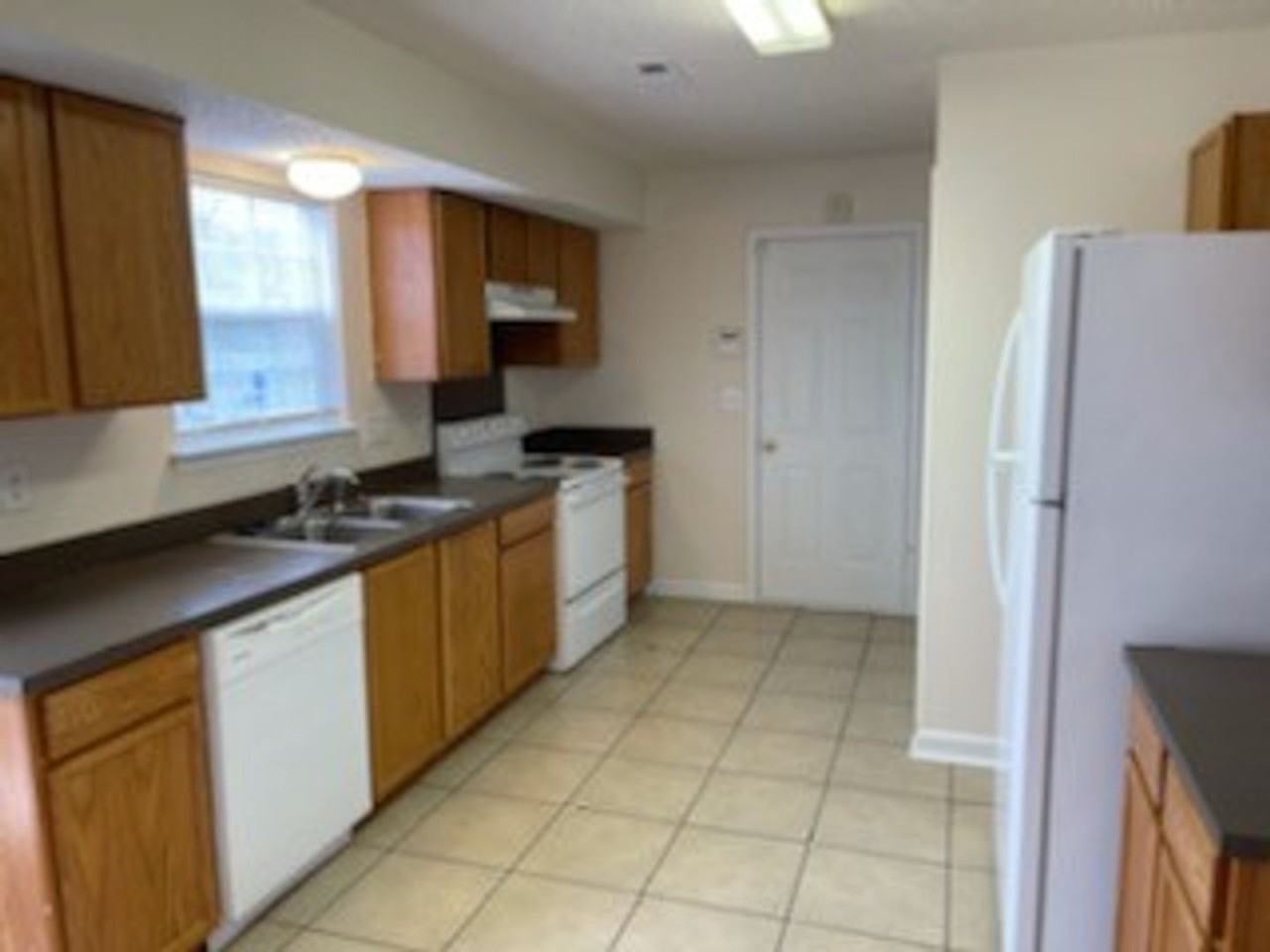 3823 Far West Dr - Photo 5 of 16