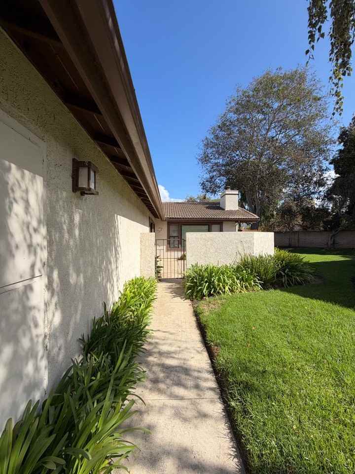 1212 Jackie Ln - Photo 4 of 41