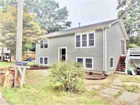 4 Gibbs Ln - Photo 1 of 1