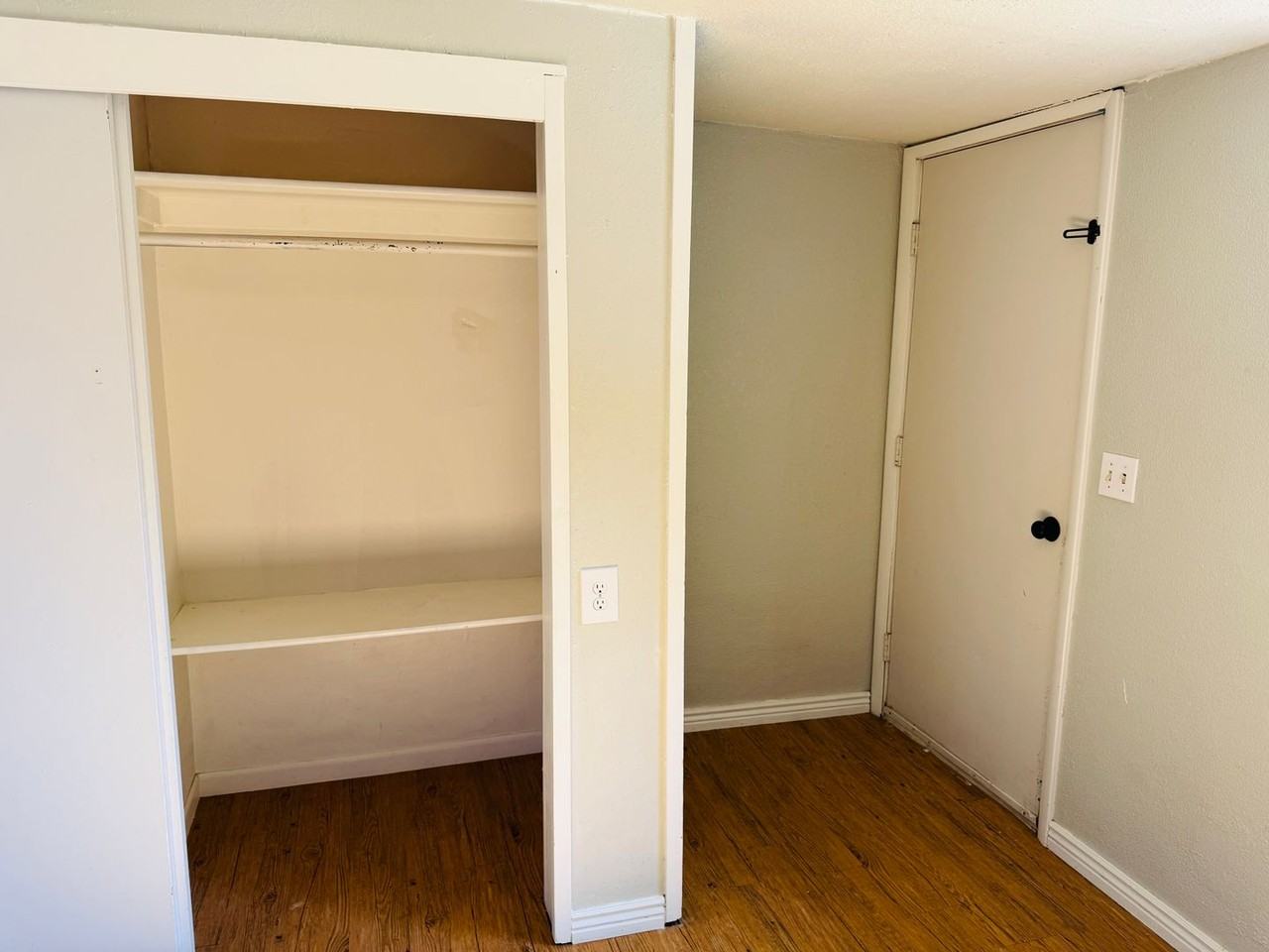 1006 Howard Ave - Photo 7 of 18