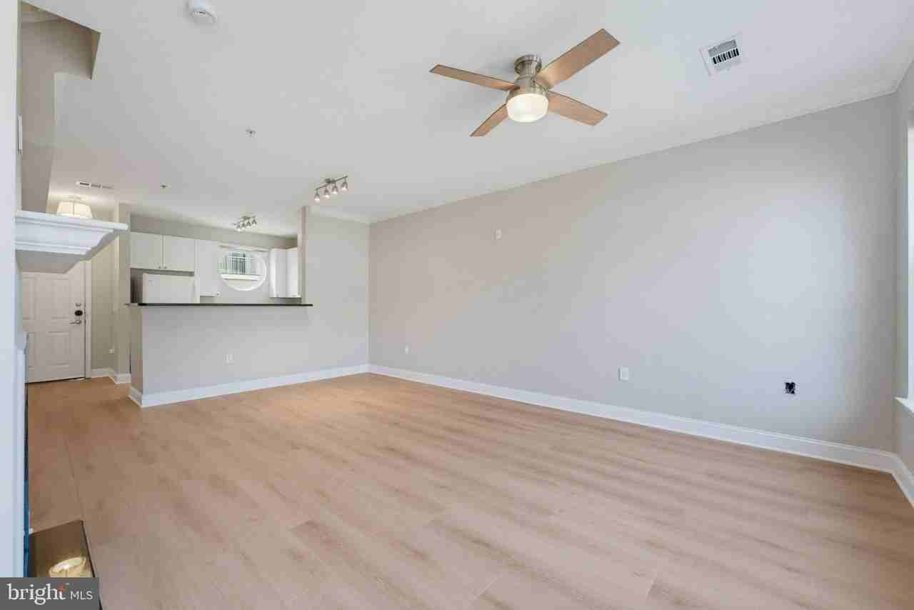 2791 Centerboro Dr #380 - Photo 7 of 34