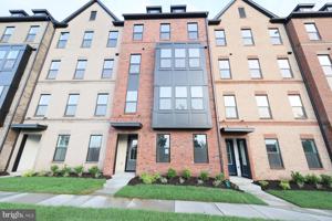 featured image of 14956 Deco Cir