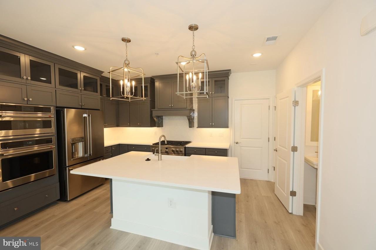 14956 Deco Cir - Photo 6 of 24