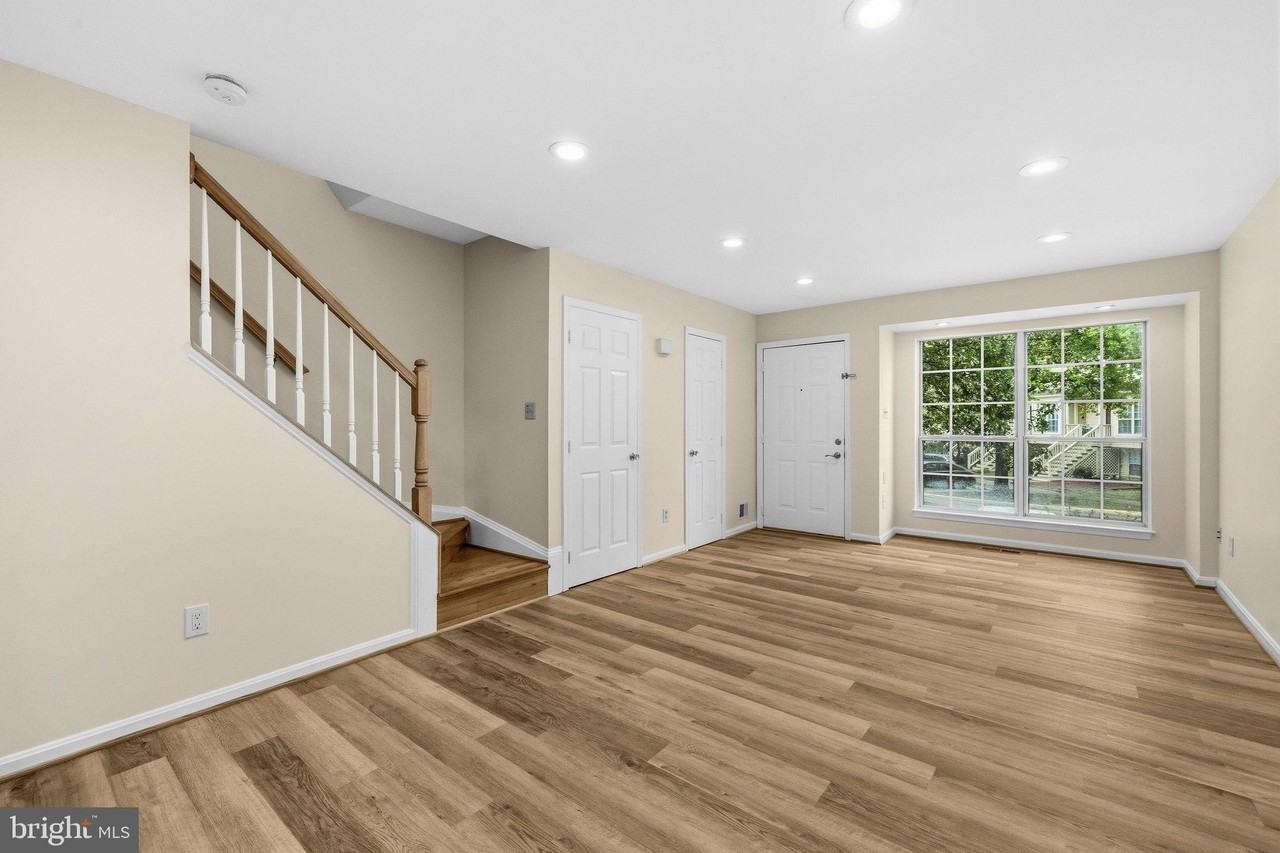 14234 Autumn Cir - Photo 7 of 34