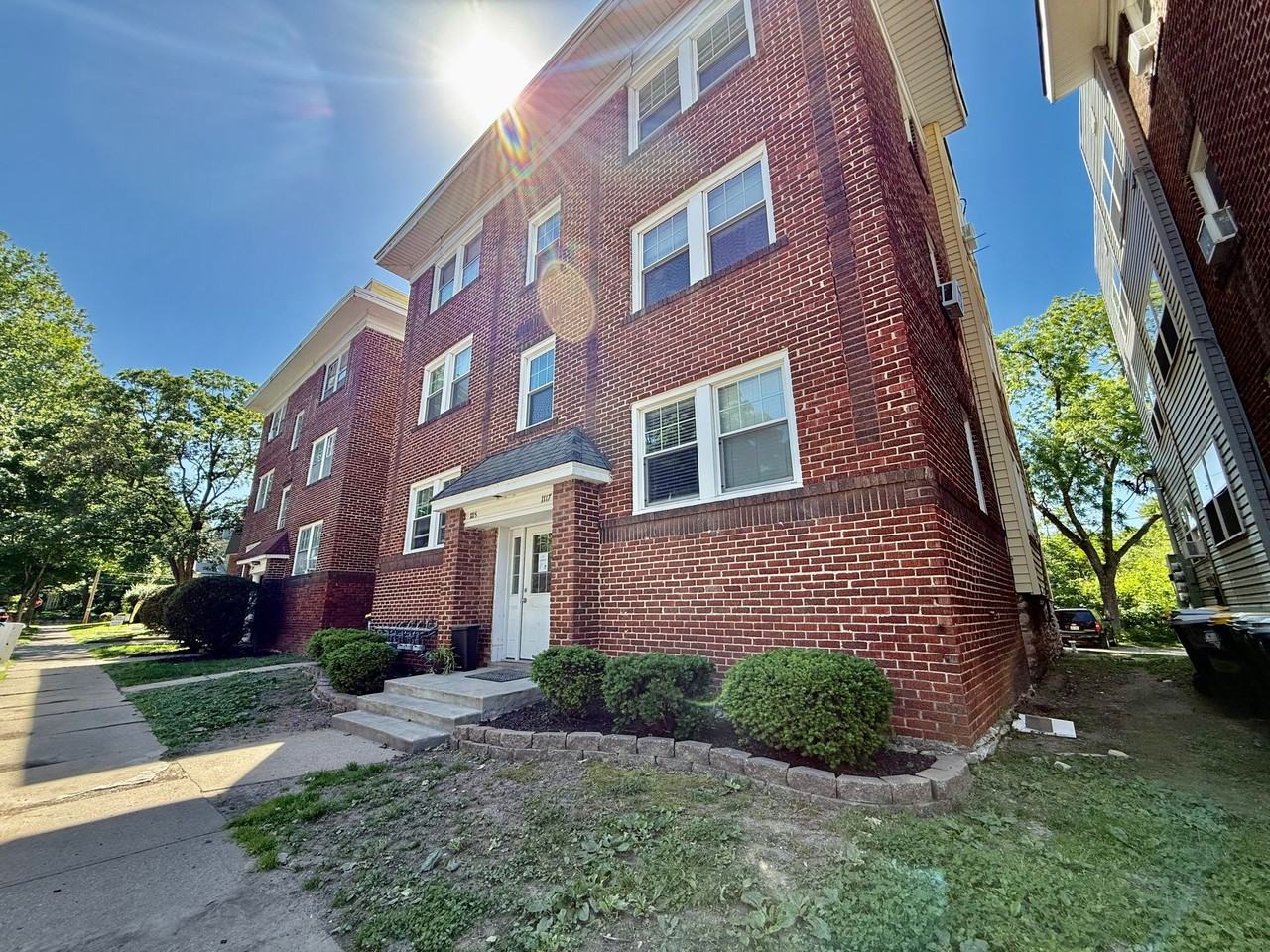 1115-1117 W 40th St. - Photo 3 of 3