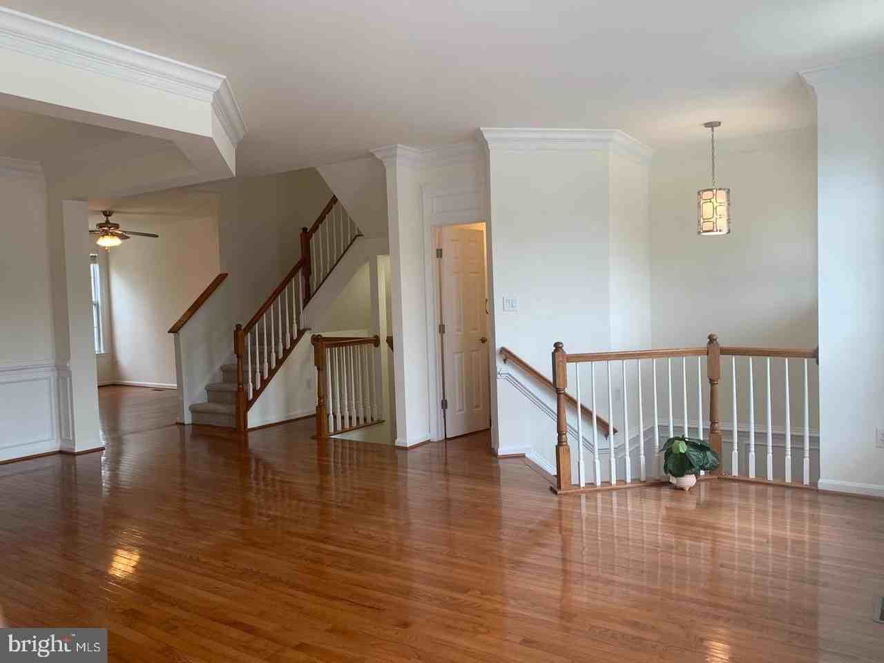 20924 Duryea Ter - Photo 2 of 28