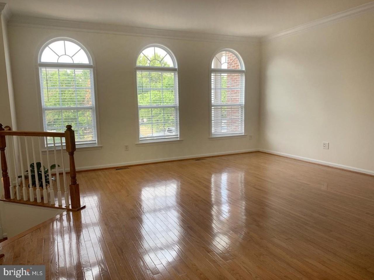 20924 Duryea Ter - Photo 3 of 28