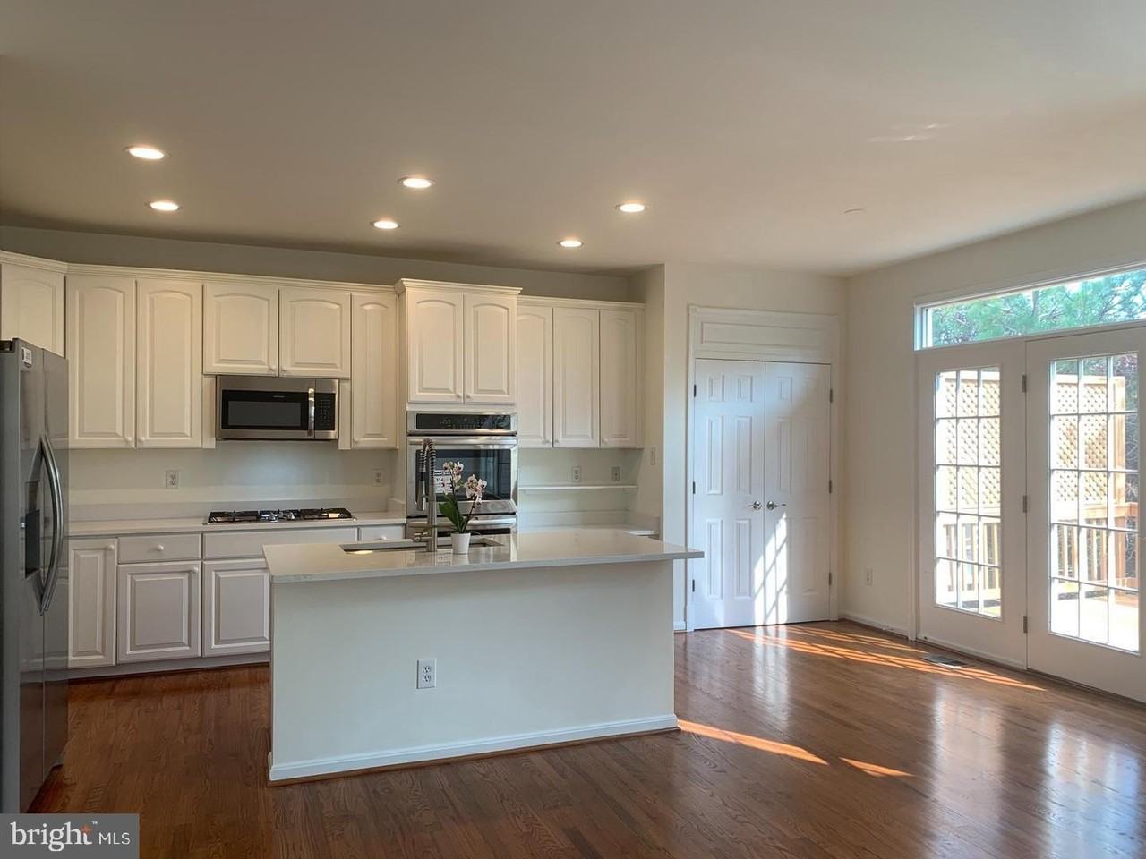 20924 Duryea Ter - Photo 6 of 28