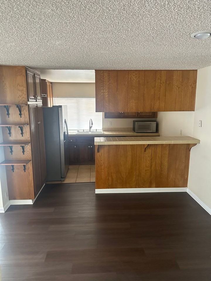 9568 Easter Way - Photo 4 of 18