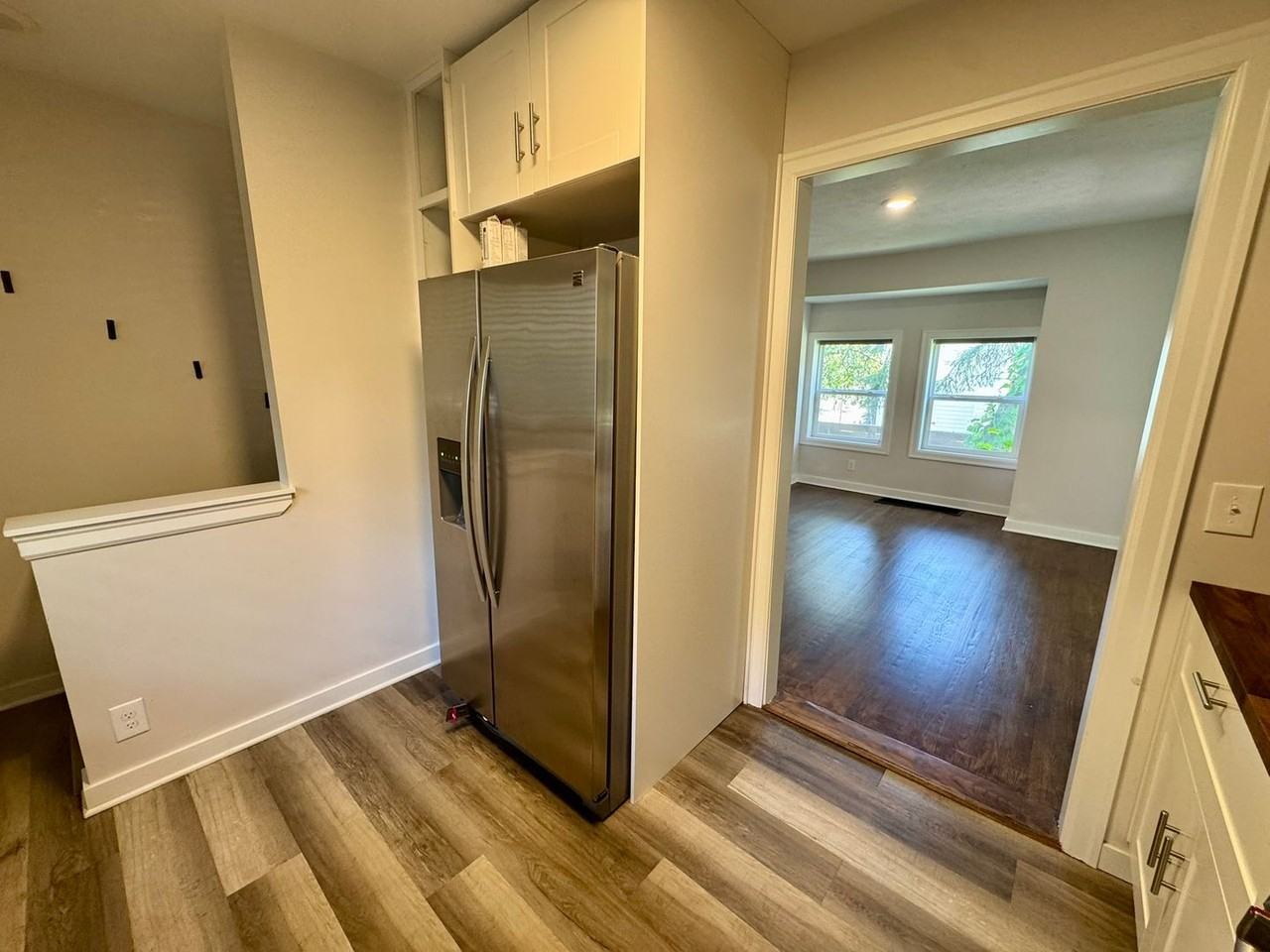4627 Izard St - Photo 4 of 40