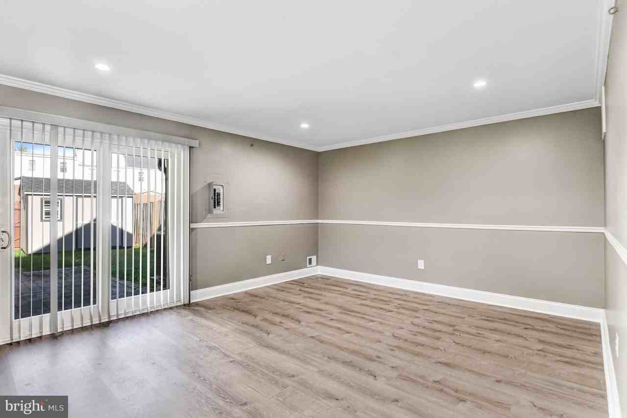 9337 Taney Rd - Photo 5 of 25