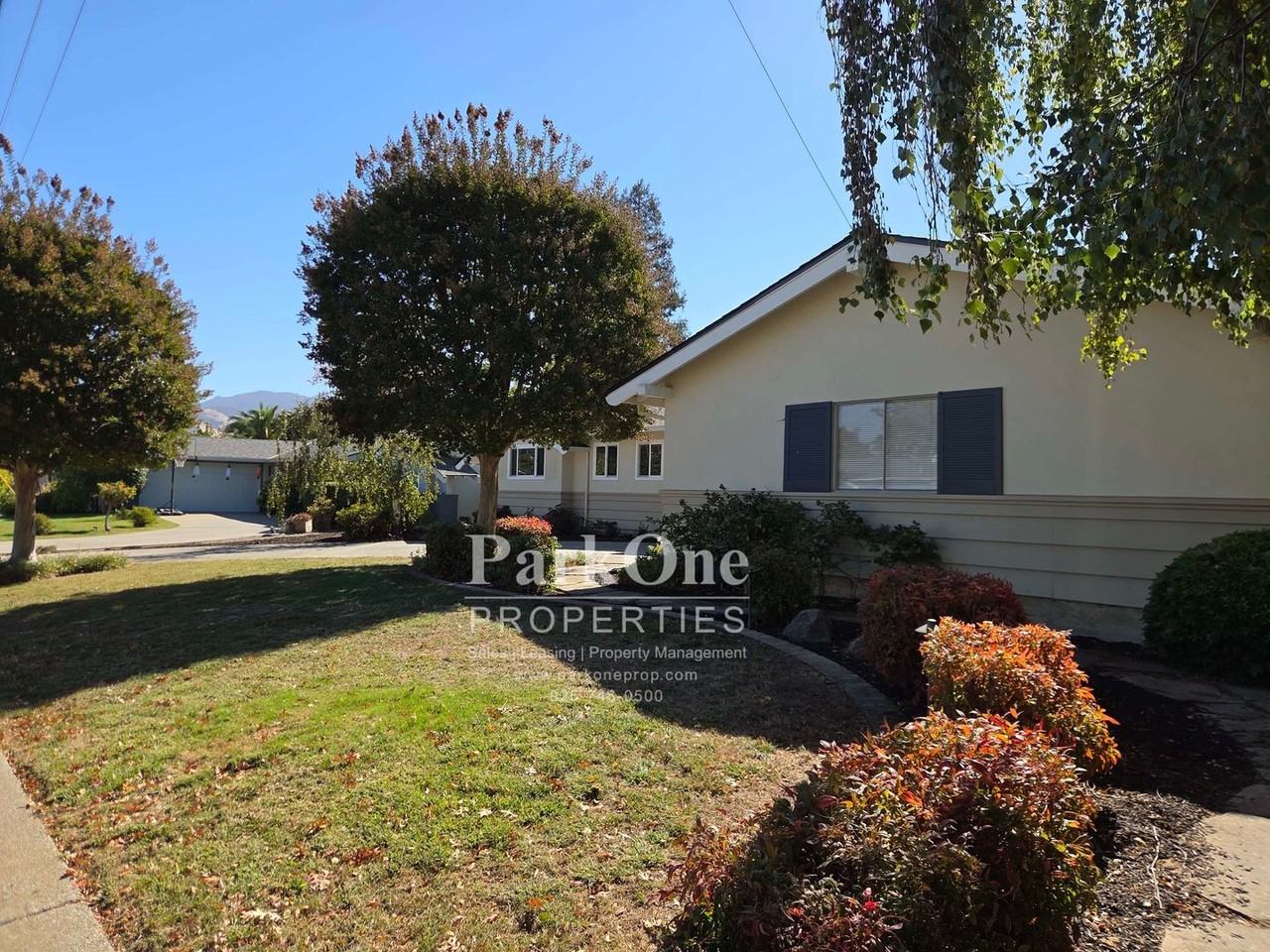 2856 San Benito Dr - Photo 3 of 17