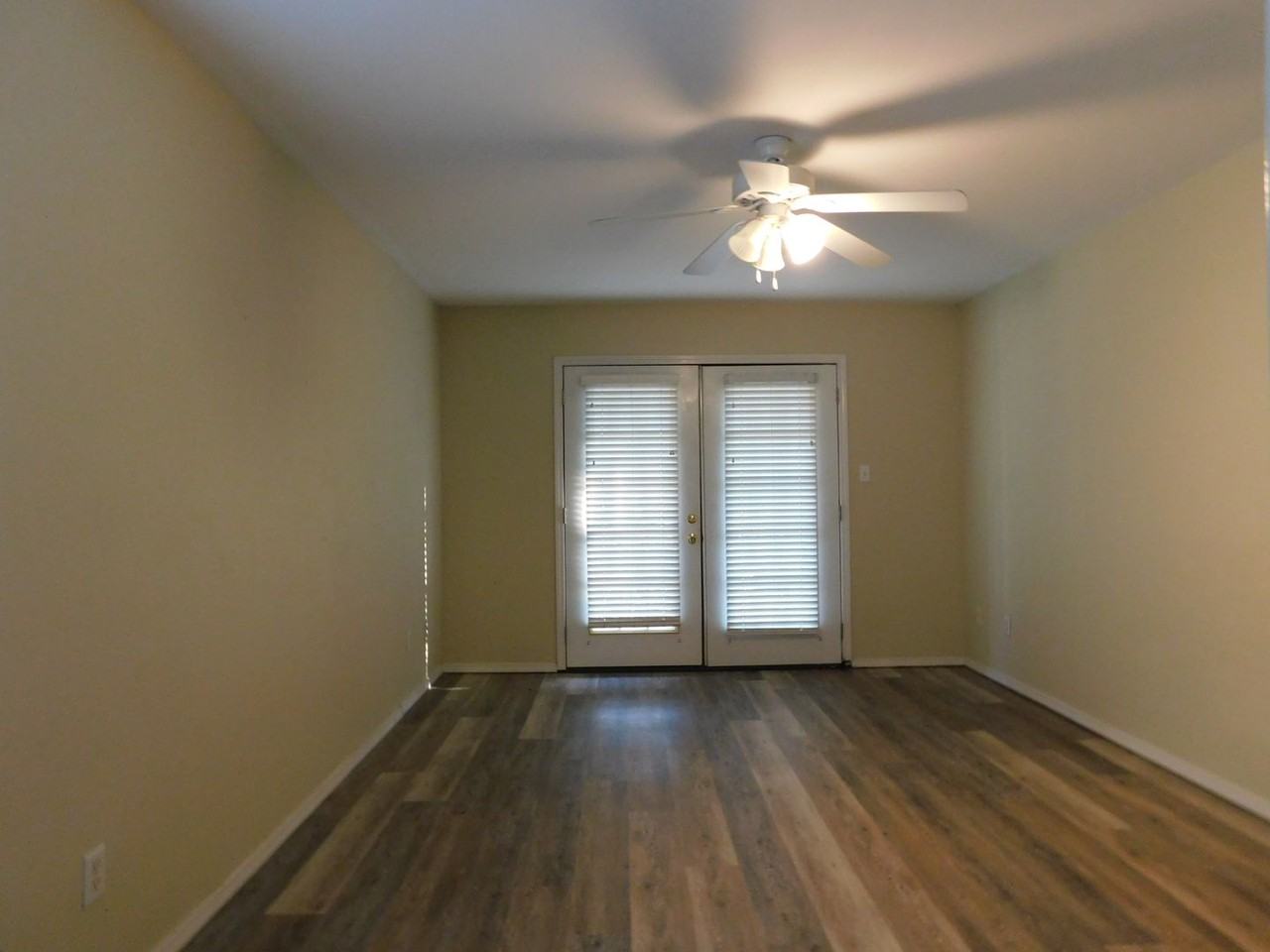 5412 S Y St Apt A - Photo 6 of 12