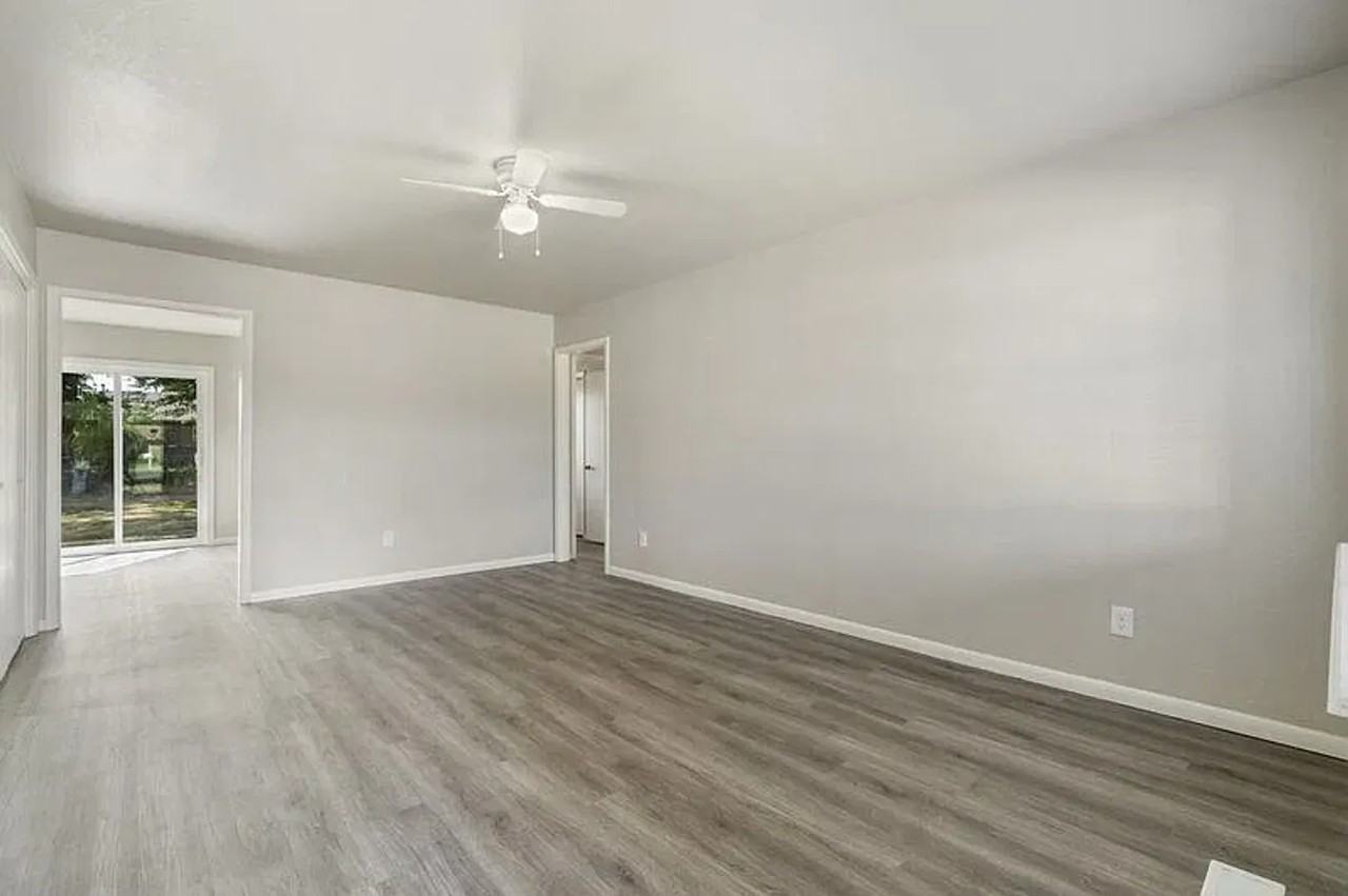 12135 E 31st Pl - Photo 3 of 16