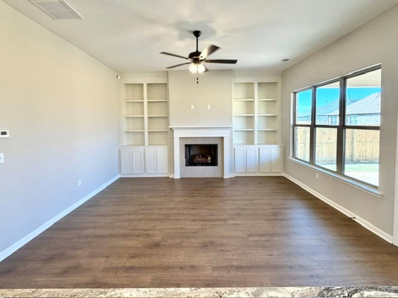 310 Green Willow Dr - Photo 2 of 16