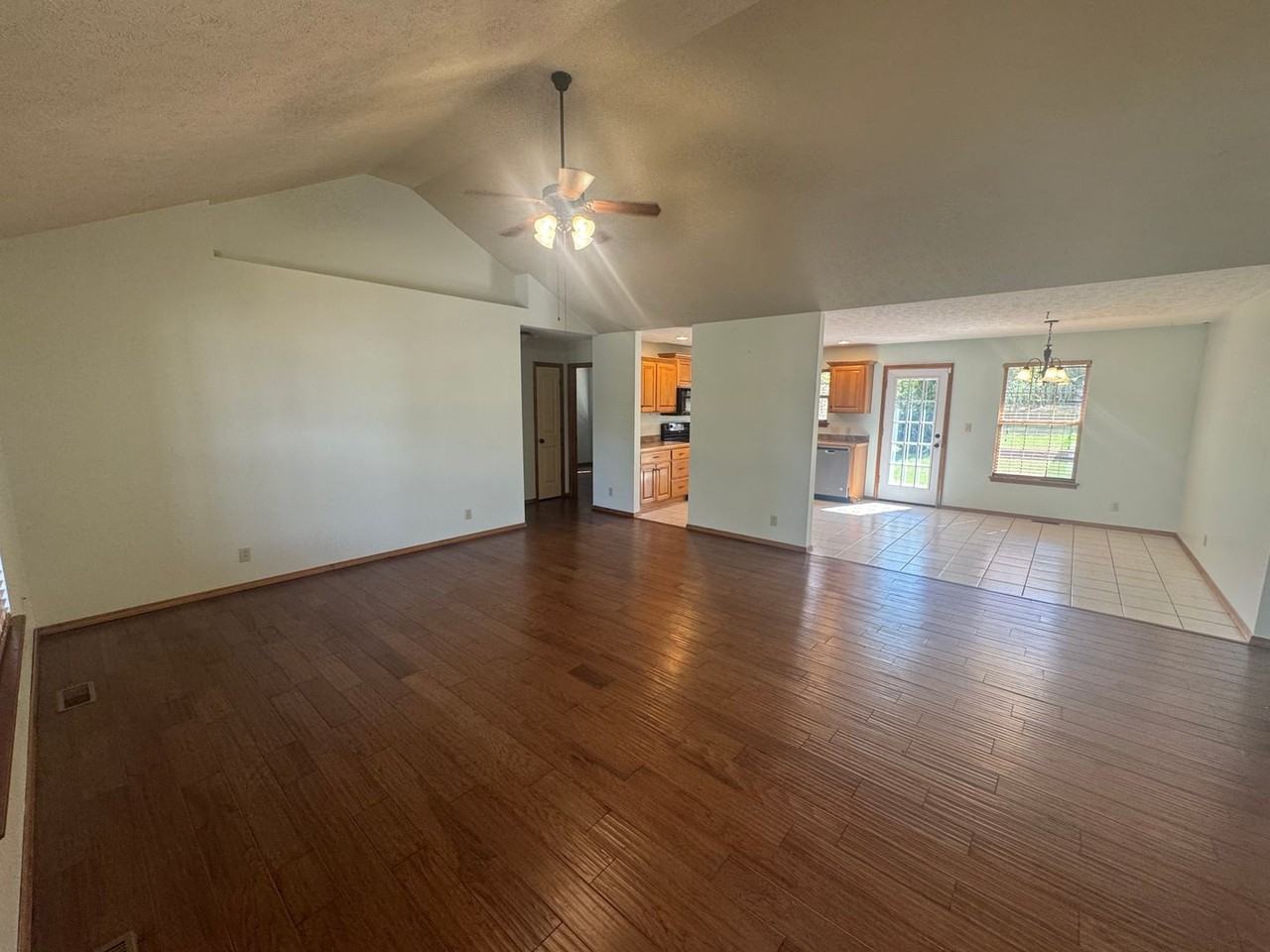 732 E Gallup Hill Rd - Photo 2 of 13
