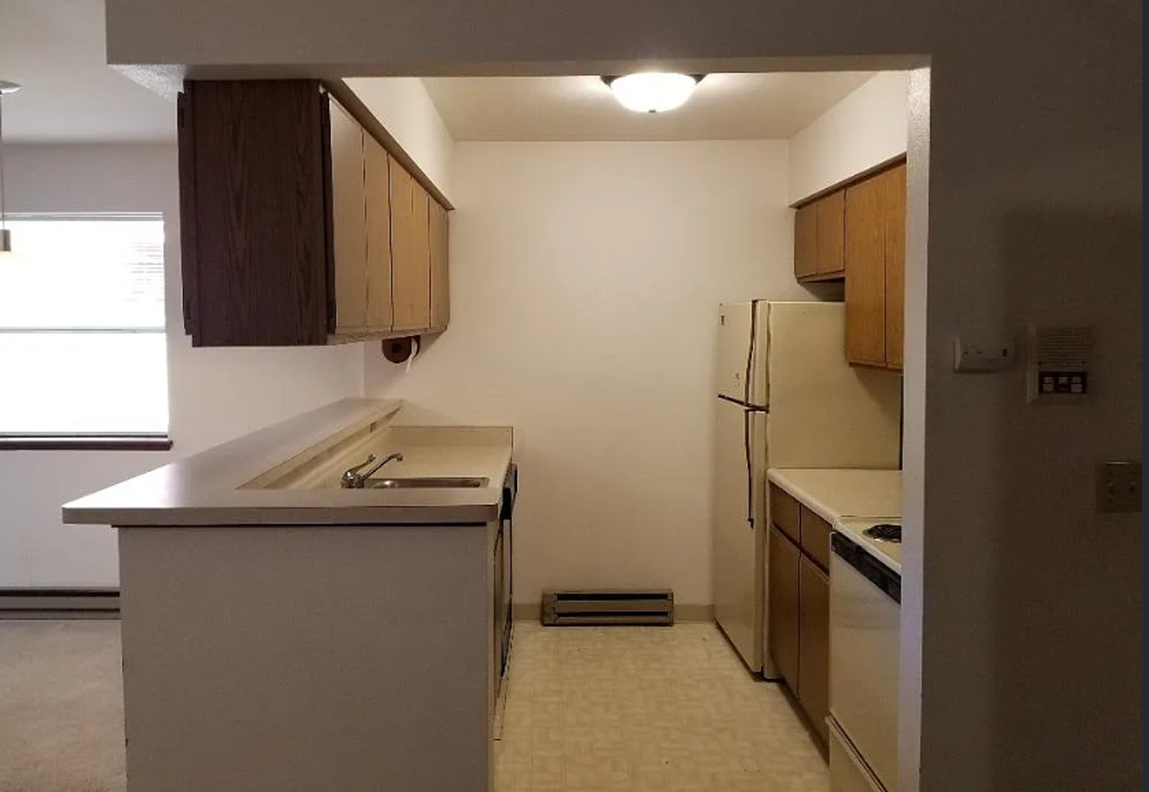 Madison Street School Apartments - Photo 2 of 8
