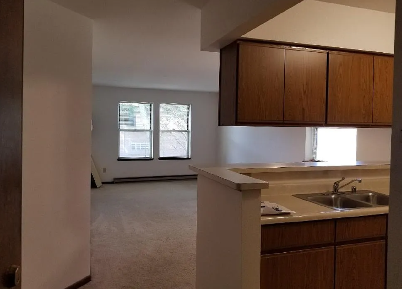 Madison Street School Apartments - Photo 4 of 8