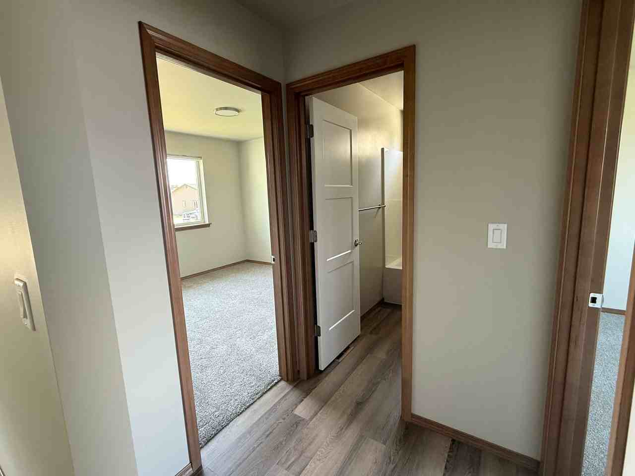 1331 Jean St Se - Photo 7 of 11