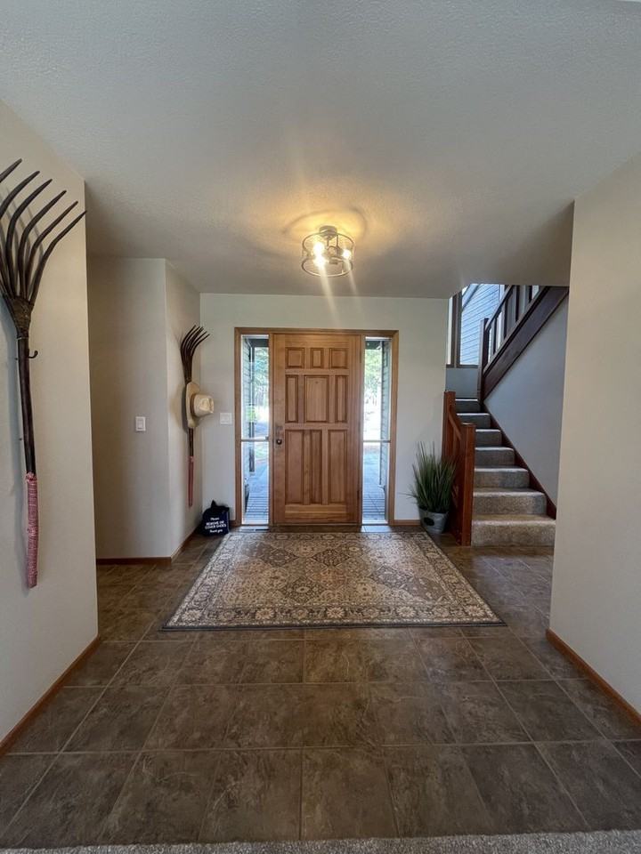 9 Topflite Ln - Photo 3 of 34