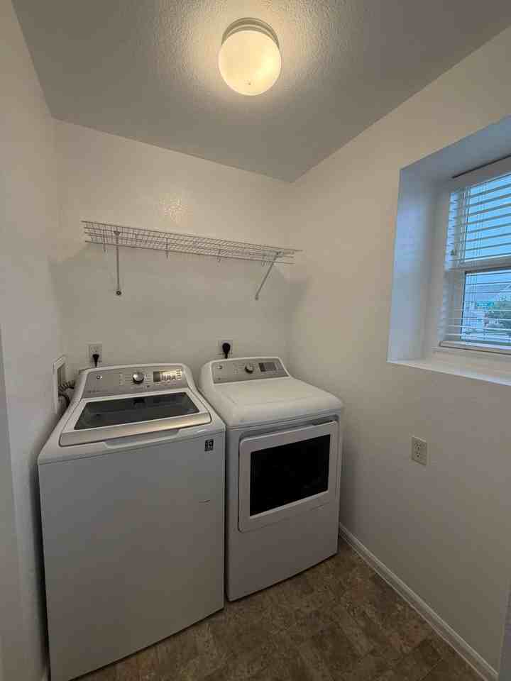 18728 E 58th Ave #D - Photo 4 of 25